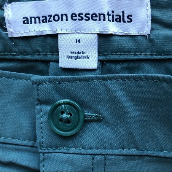 Amazon Essentials Sage Green Shorts Size 14 - Picture 8 of 8